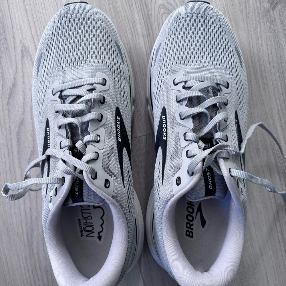 Brooks Ghost 15 Men’s Running Shoes, Size 10, Extra Wide (4E), Gray